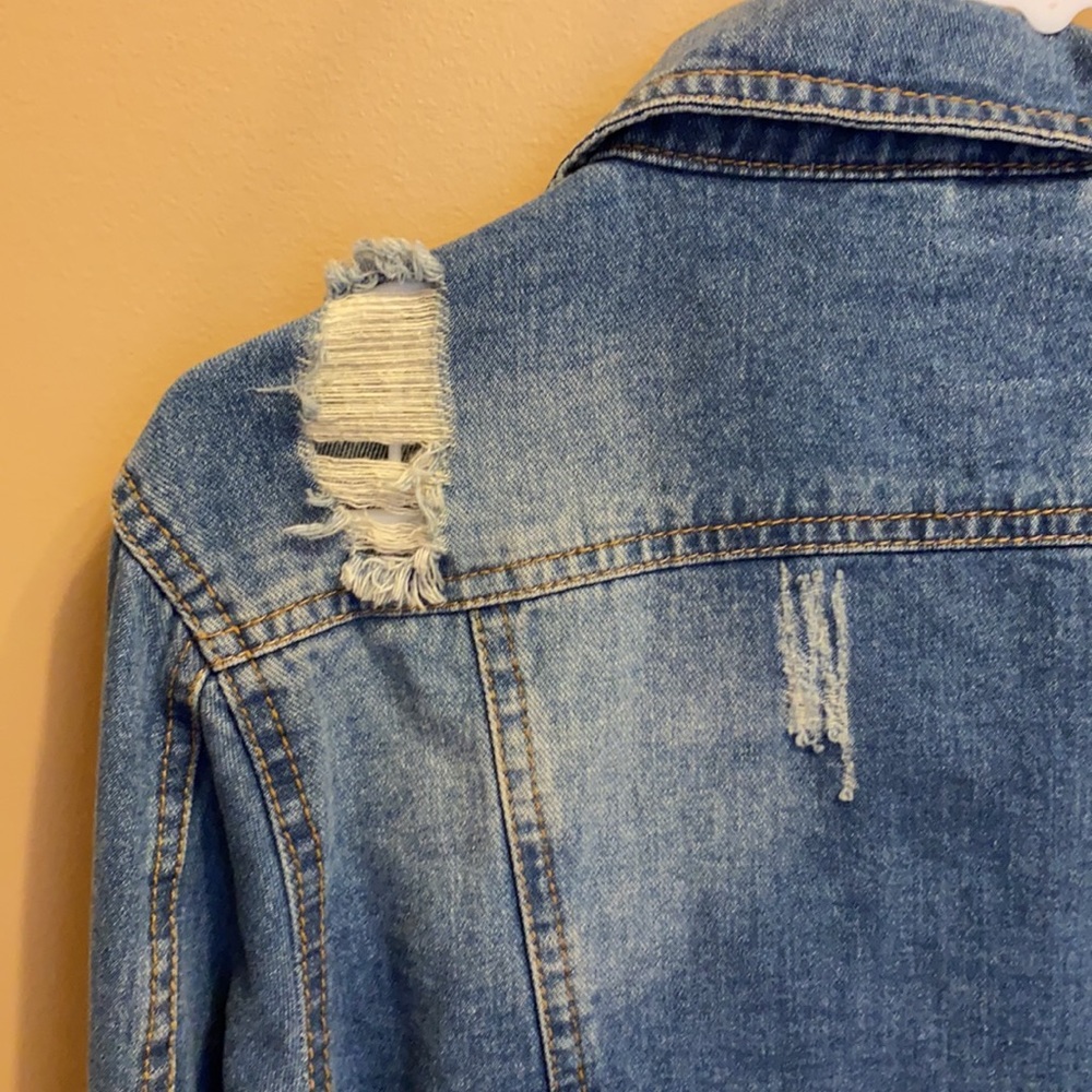 Distressed denim jacket - Picture 4 of 5